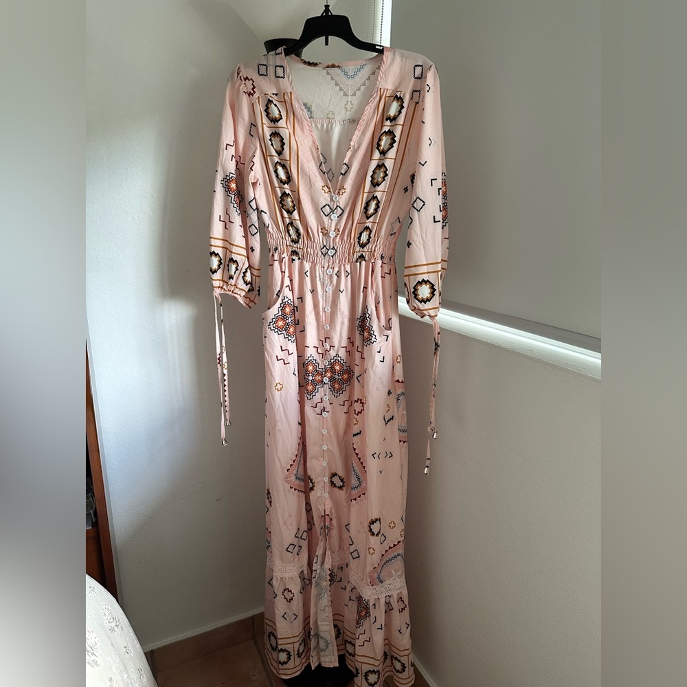 Hozoely maxi dress, large size, V-neck, pink with geometric figure print.NWT
